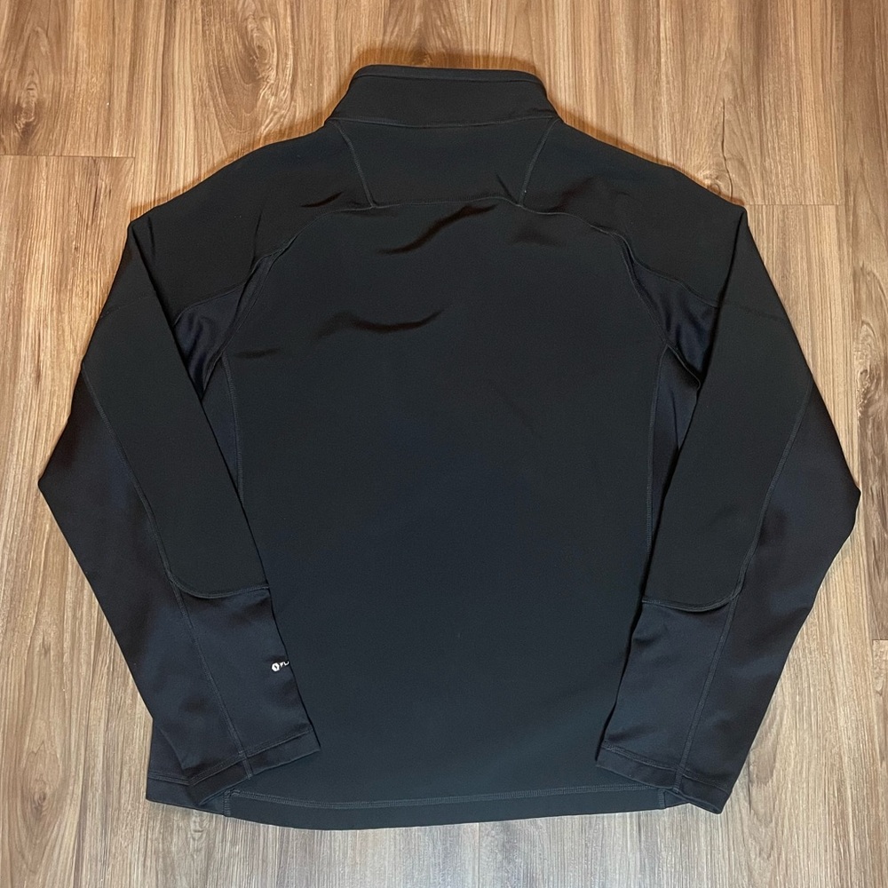 The North Face Pullover - Picture 2 of 5